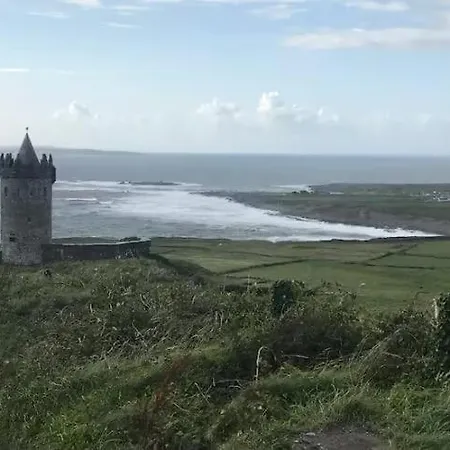 Prázdninový dům Luxury 4 Bedroom In Doolin