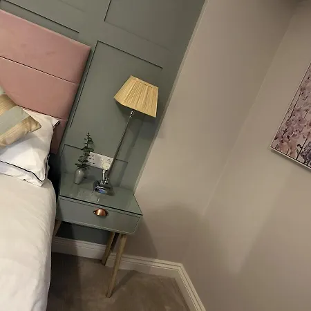 Luxury 4 Bedroom In *