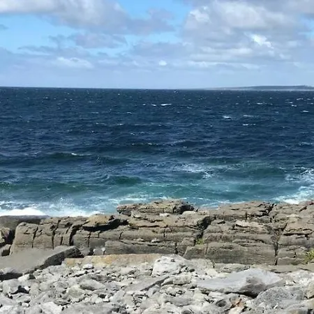 Luxury 4 Bedroom In Prázdninový dům Doolin