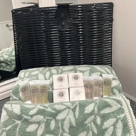 Luxury 4 Bedroom In *