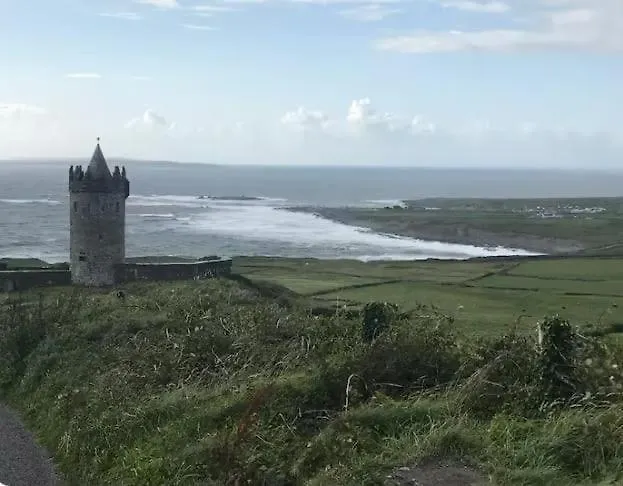 Hébergement de vacances Luxury 4 Bedroom In Doolin