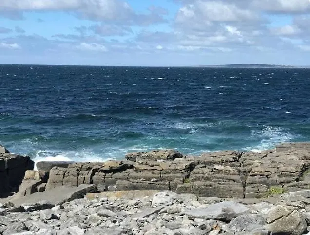 Luxury 4 Bedroom In Hébergement de vacances Doolin